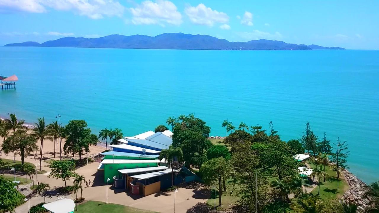 Aquarius On The Beach Townsville Exterior foto