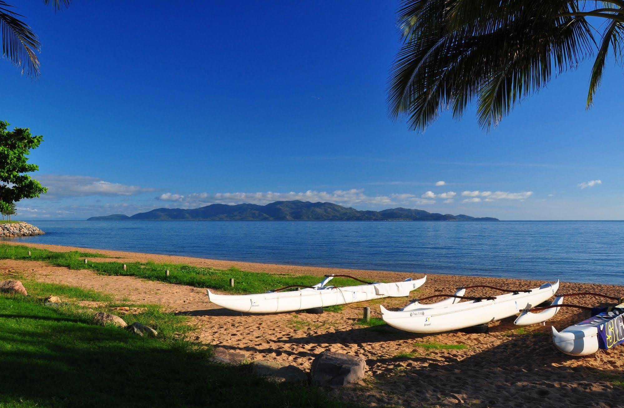 Aquarius On The Beach Townsville Exterior foto