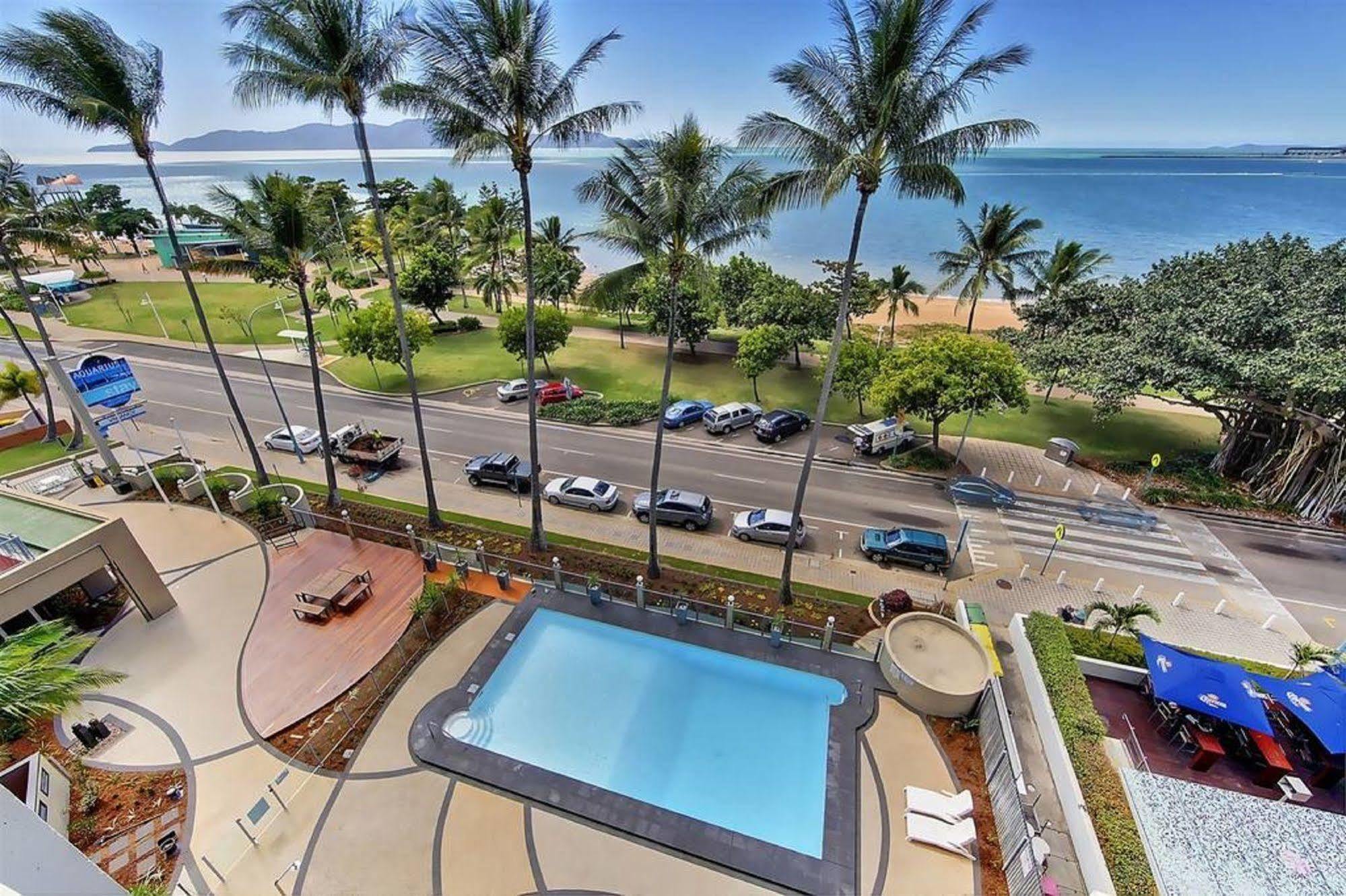 Aquarius On The Beach Townsville Exterior foto